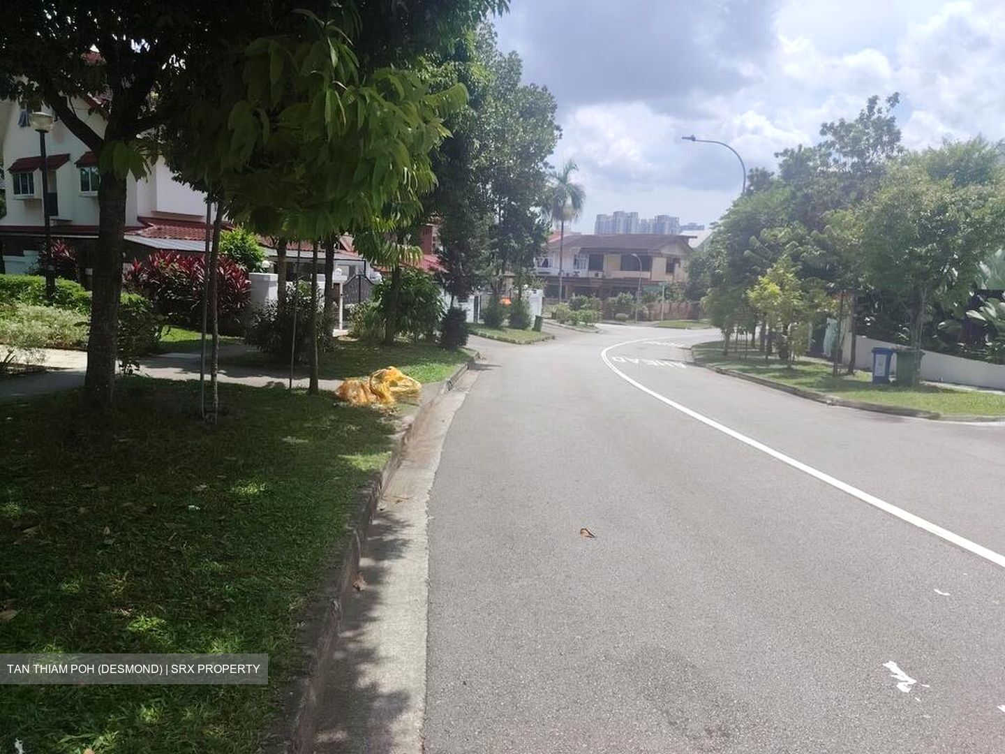 Ang Mo Kio Avenue 5 (D20), Terrace #495615841